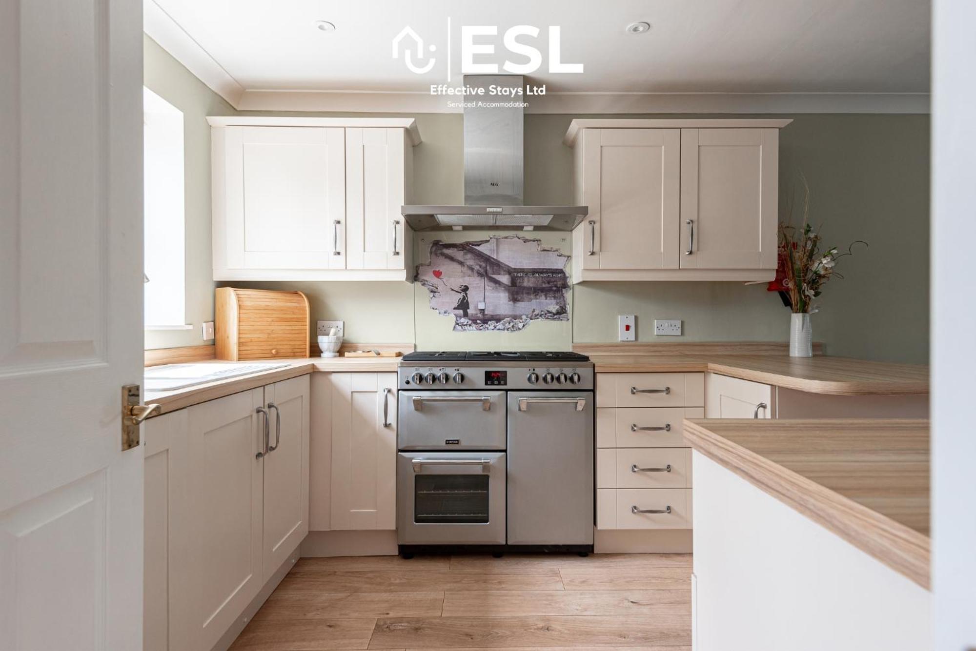 4 Bedroom Townhouse 10Mins Walk From Shrewsbury Town Centre With Parking Zewnętrze zdjęcie
