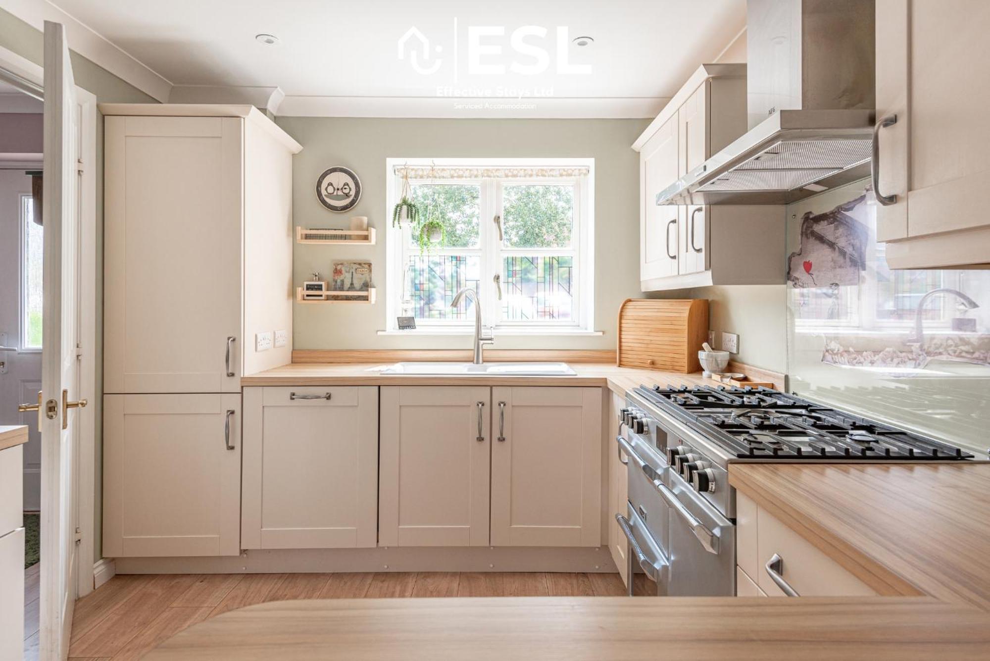 4 Bedroom Townhouse 10Mins Walk From Shrewsbury Town Centre With Parking Zewnętrze zdjęcie